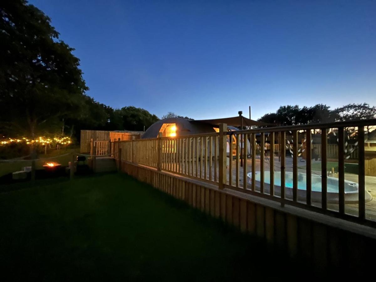 Sunrise Dome Tent Tenby Luaran gambar